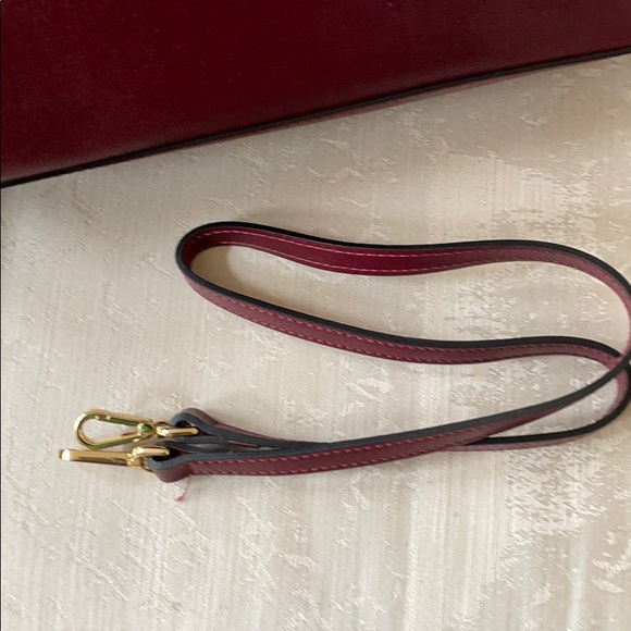 INNUE Burgandy satchel - Picture 6 of 8
